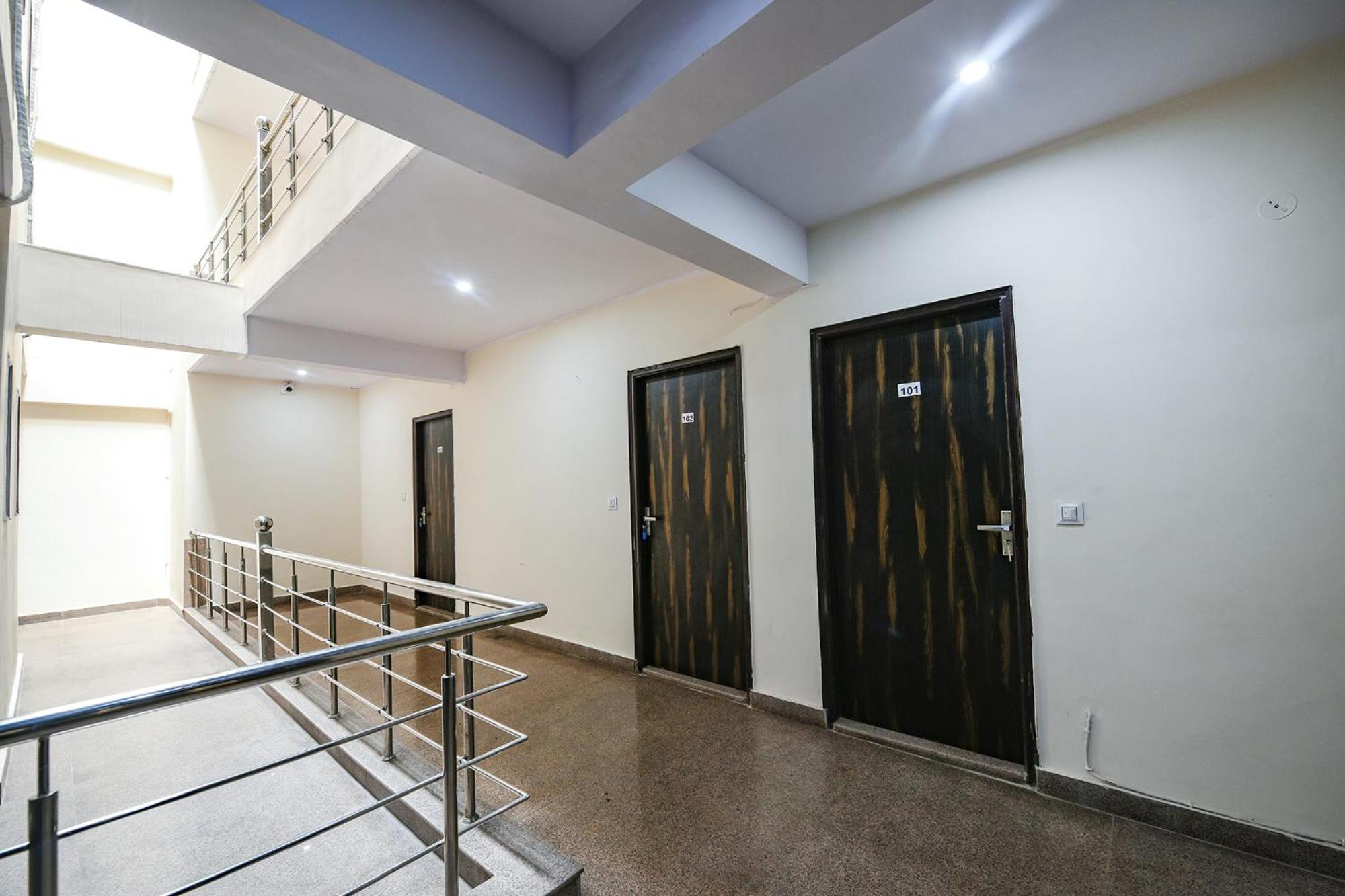 Fabhotel The Yashobhumi Near Yashobhoomi Convention Centre เดลี ภายนอก รูปภาพ