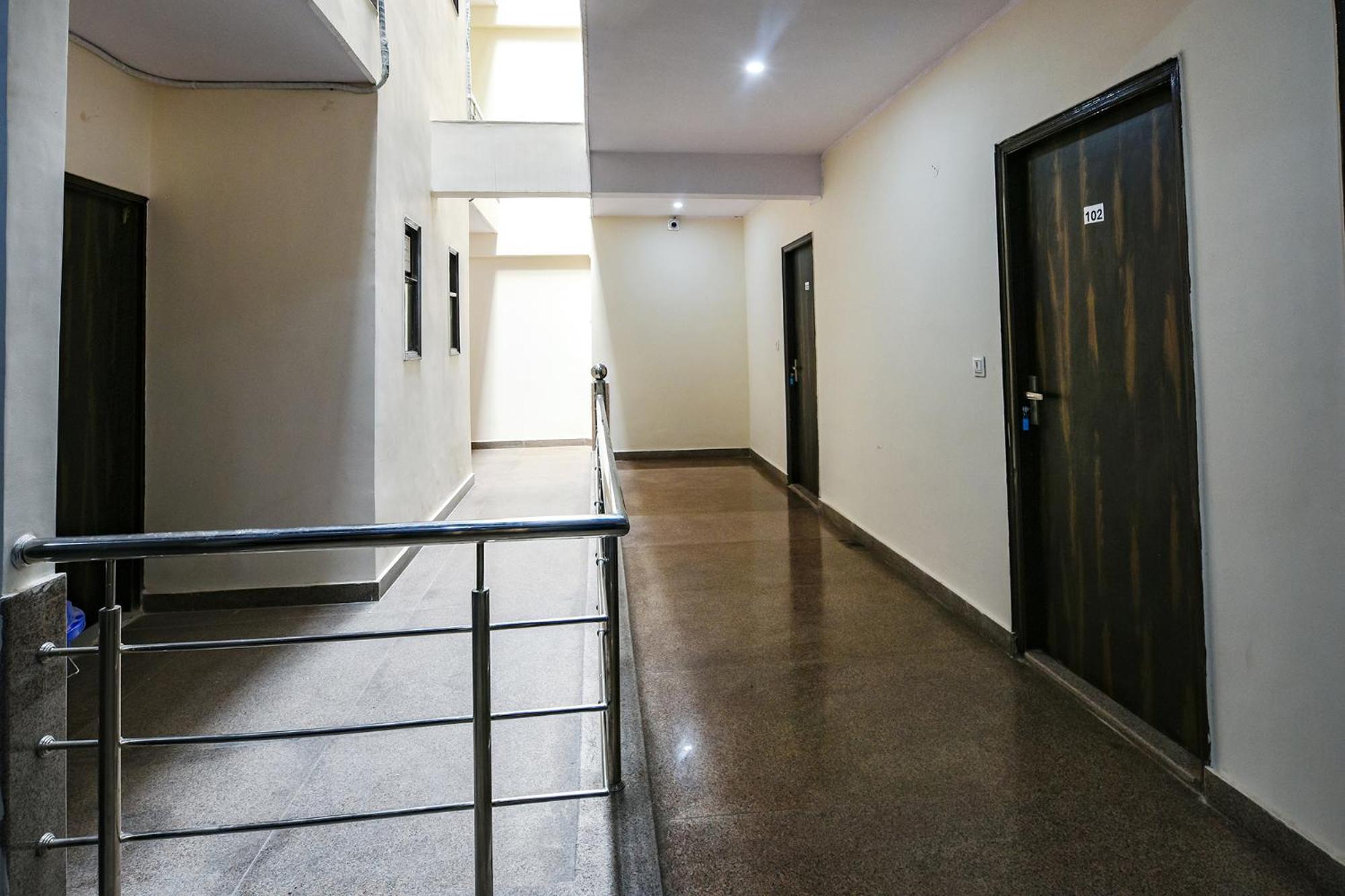 Fabhotel The Yashobhumi Near Yashobhoomi Convention Centre เดลี ภายนอก รูปภาพ